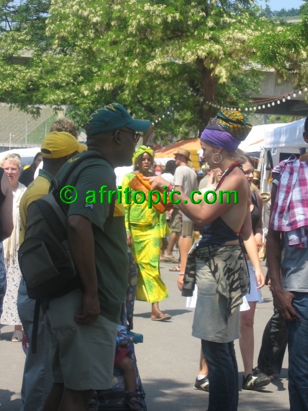 ../Images/AfricaFestival-28-29May05 039.jpg